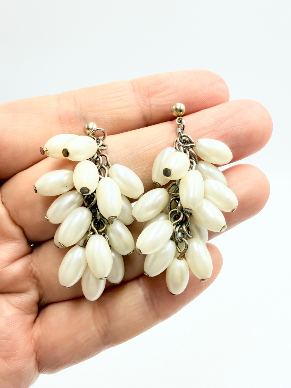 Vintage Faux Pearl Cluster Dangle Earrings – Ivory Beaded Statement Drops